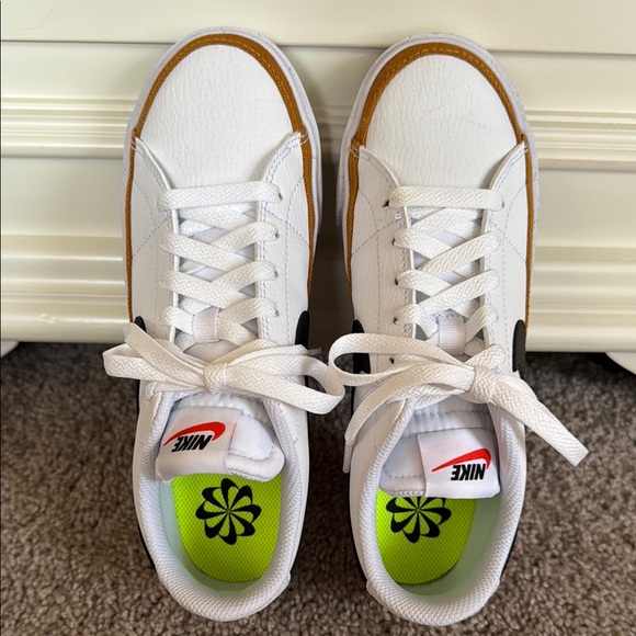 Nike Court Legacy Next Nature - Women’s size 7 - Picture 2 of 16